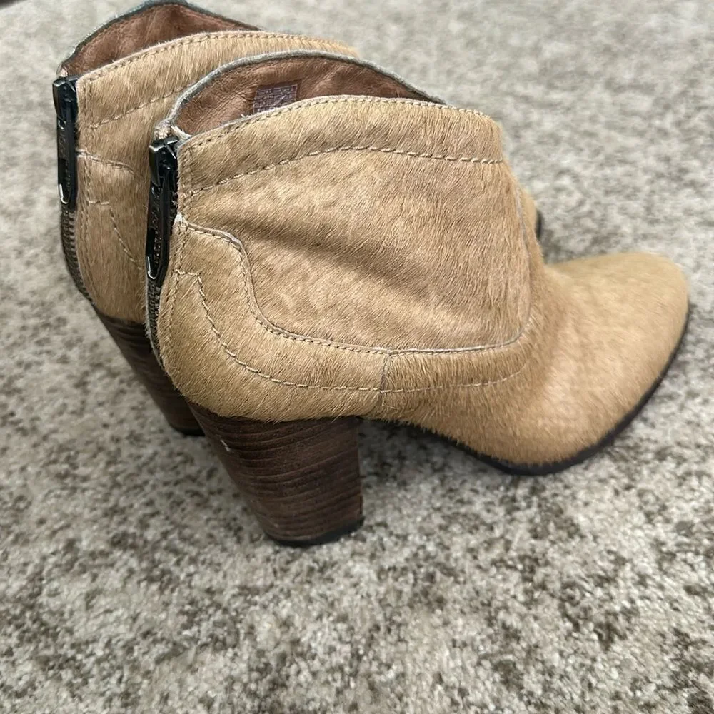 UGG charlotte ankle
